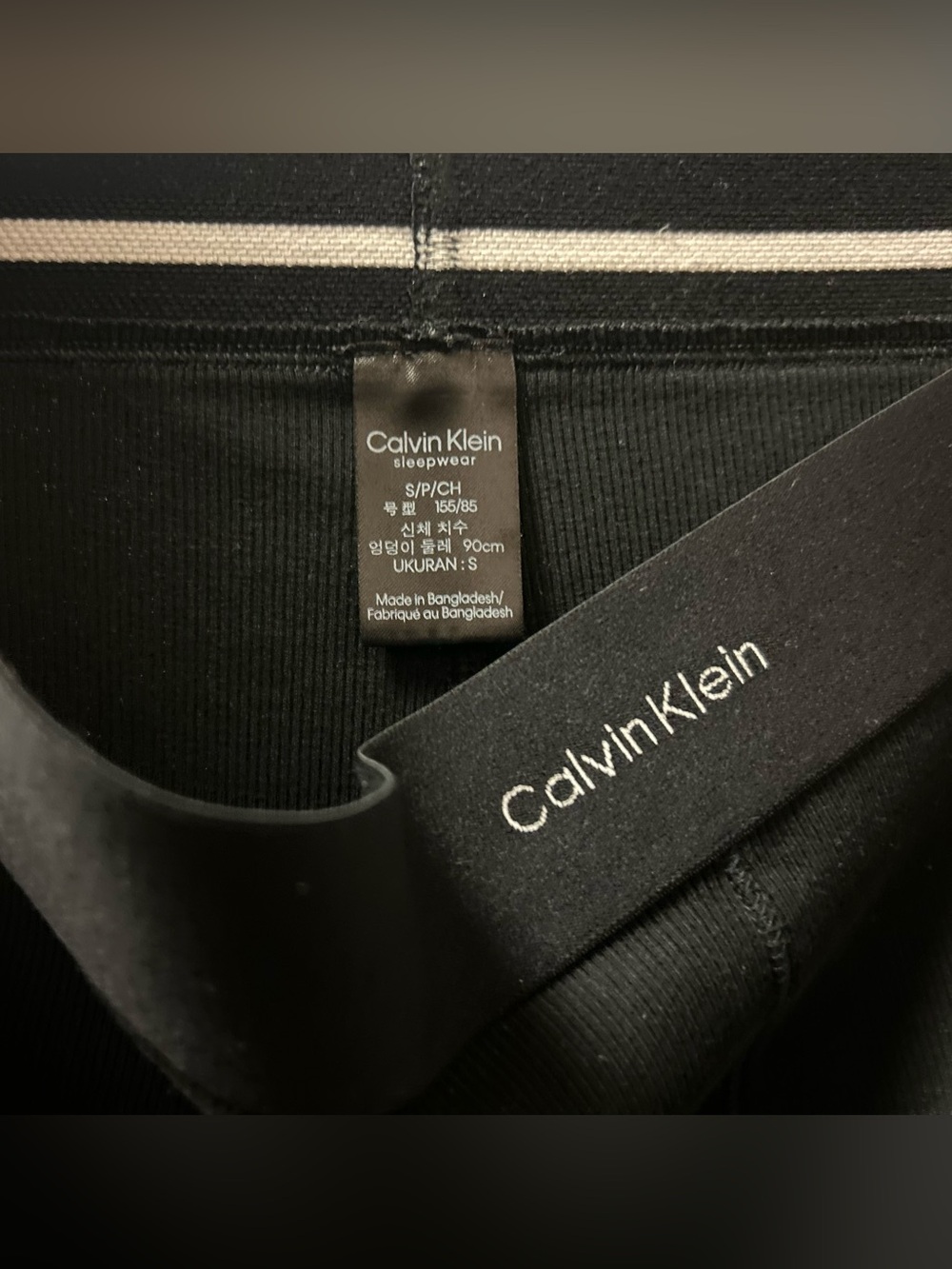 Calvin Klein Black Ribbed High-Waist Shorts with Logo Waistband- New w/o Tags - Picture 4 of 6